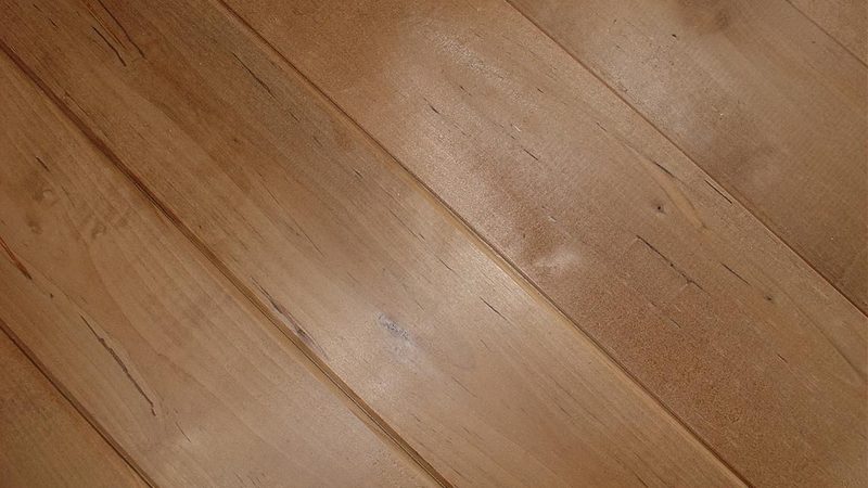 医院防滑地板：如何选择适合的品牌与产品